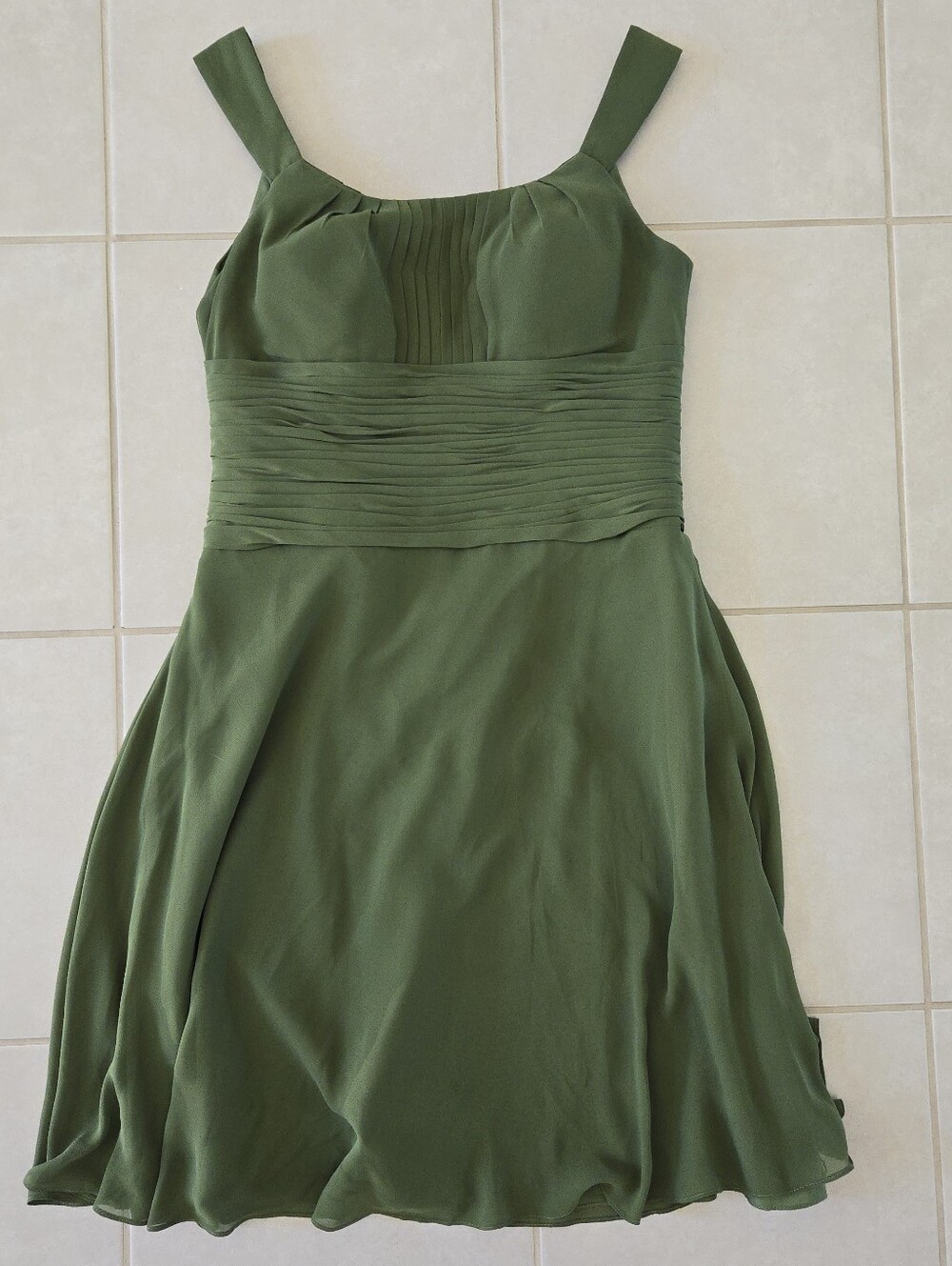 Azazie Green Size Chiffon Knee Length Formal Dress Olive Green Sz M 4-6